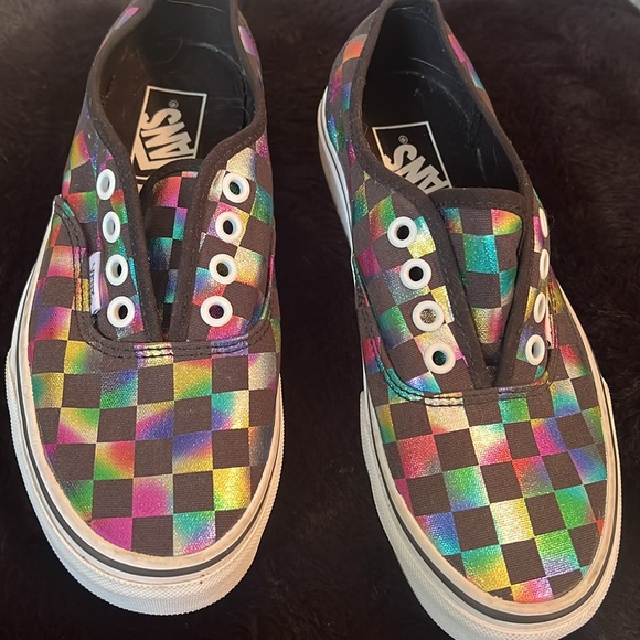 Vans Shoes - 🎯VANS•METALLIC CHECKERBOARD LOW TOP LACE UP•SIZE M4|W5.5|EUR35